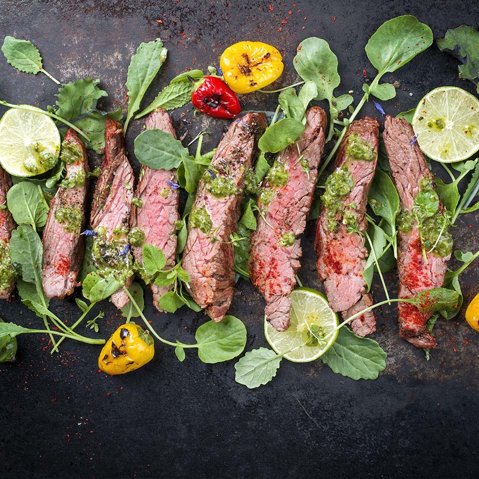 2CE5CB2 - Barbecue wagyu hanging tender steak with chili