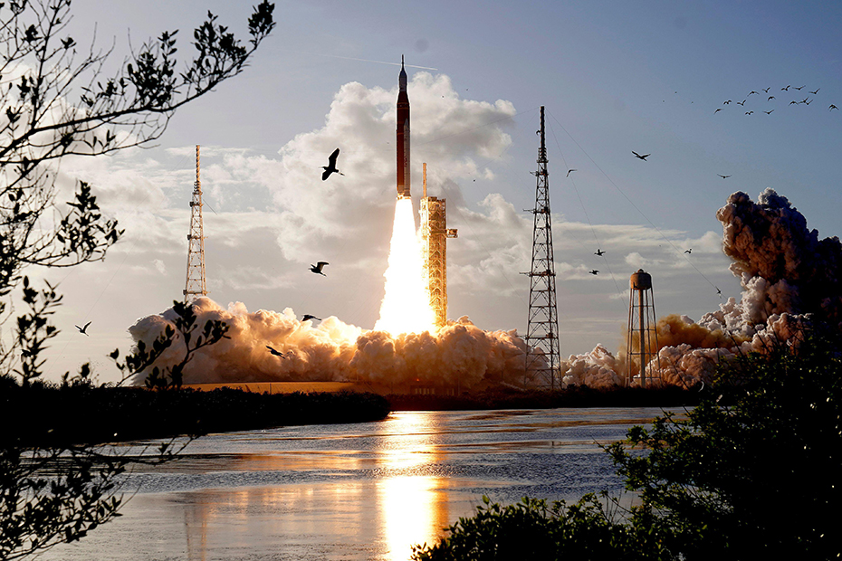 NASA's Artemis II moon rocket lifts off from the Kennedy Space Center's Launch Pad 39-B  in Cape Canaveral